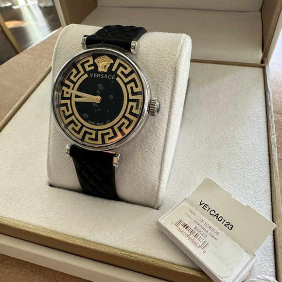 VERSACE
Greca Chic Quartz Black Women's Watch - Picture 2 of 11